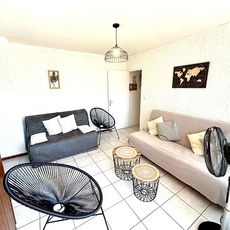 2 Pieces La Nouvelle Pn480-104 Apartment Port-la-Nouvelle